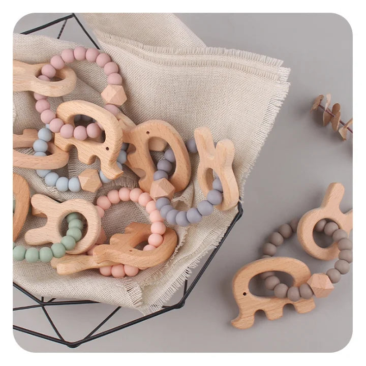 Hochet en bois de hêtres et silicone Eléphant